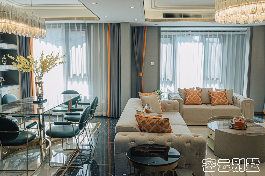 客厅轻奢